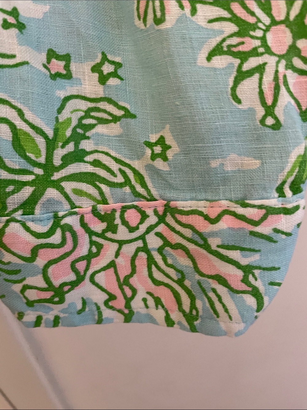 Lilly Pulitzer Sea View Linen Blue and Green Tropical Button-Down Shirt Large - Picture 5 of 6
